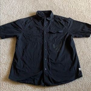 Men’s Sean John black button down shirt